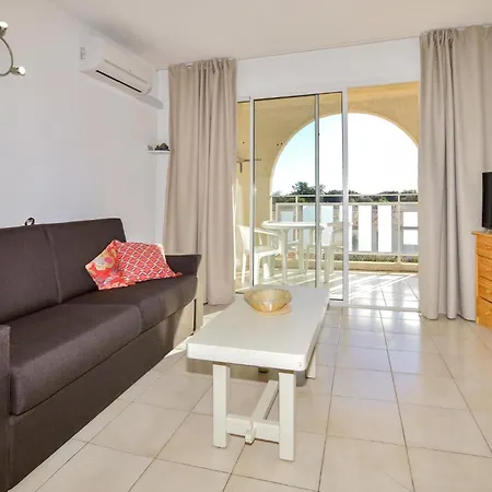 Lägenhet 1 Bedroom Amazing In