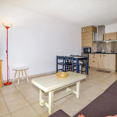 Lägenhet 1 Bedroom Amazing In *