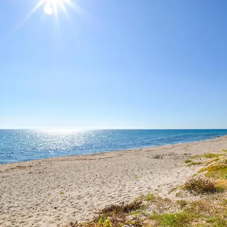 Lägenhet 1 Bedroom Amazing In *