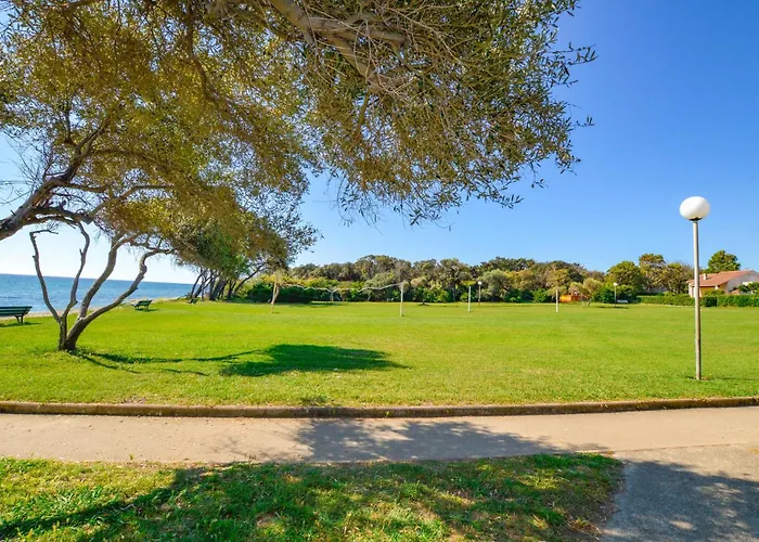 公寓 1 Bedroom Amazing In Prunete